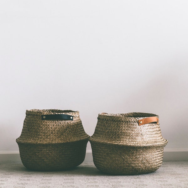 Seagrass basket with leather handles