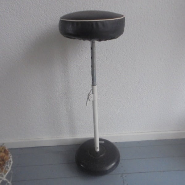 original dentist stool or dentist chair / industrial stool / medical stool from the 60s / adjustable stool or chair