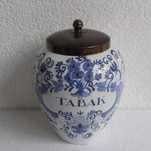 vintage tobacco pot / antique dutch tobacco pot / decoration pot / delft blue / delft handicraft /goedewagen gouda netherland