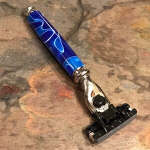 Hand Turned Acrylic Mach 3 Razor image 1