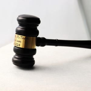 Personalized Wood Gavel With Engraved Gold Band, Wooden Judge&#39;s Gavel With Custom Personalized, Engraved wood Gavel, lawyer gavel, Judge