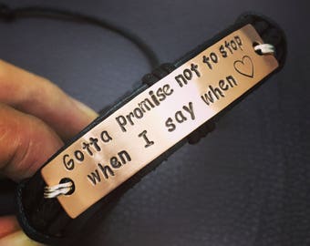 Custom Boyfriend cadeau custom script gravé bracelet à main bracelet estampillé, bracelet inspirant pour les hommes Bracelet gravé personnalisé