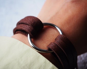 Replacement ring, Wear a Ring Bracelet, O ring Bracelet, wedding ring bracelet holder, real leather, personalized, men, women, widow gift