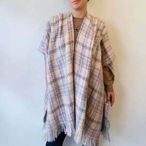 Plaid Vintage cape Irish plaid cape vintage wool cape pastel plaid cape vintage woven cape vintage Irish cape vintage cape short cape Pastel image 5