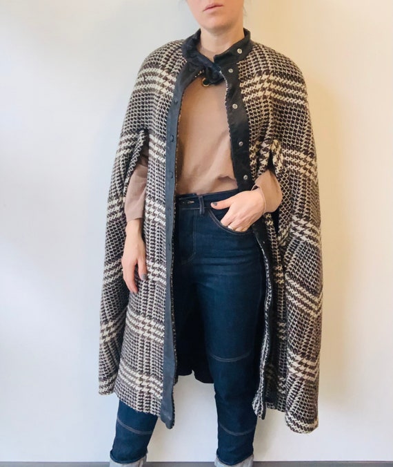 Plaid Vintage cape Vintage plaid cape vintage wool