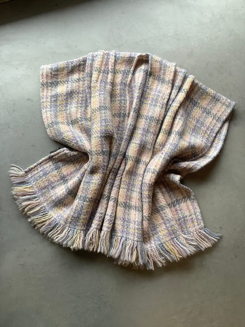 Plaid Vintage cape Irish plaid cape vintage wool cape pastel plaid cape vintage woven cape vintage Irish cape vintage cape short cape Pastel image 2