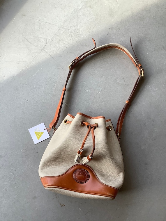 Vintage Dooney & Bourke bucket bag white bag white