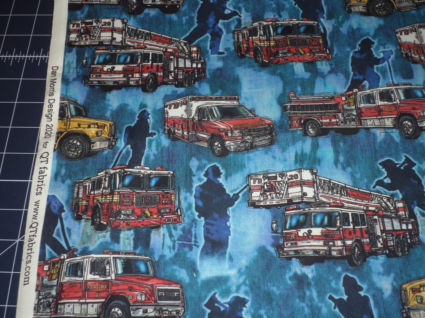 Tissues Creatieve hobby's FIre Flames Blue Tonal Firefighter Fireman