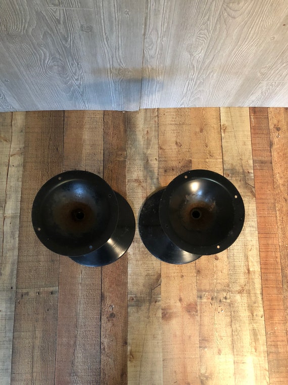 BOSE 901 Tulip Speaker Stands. PAIR 