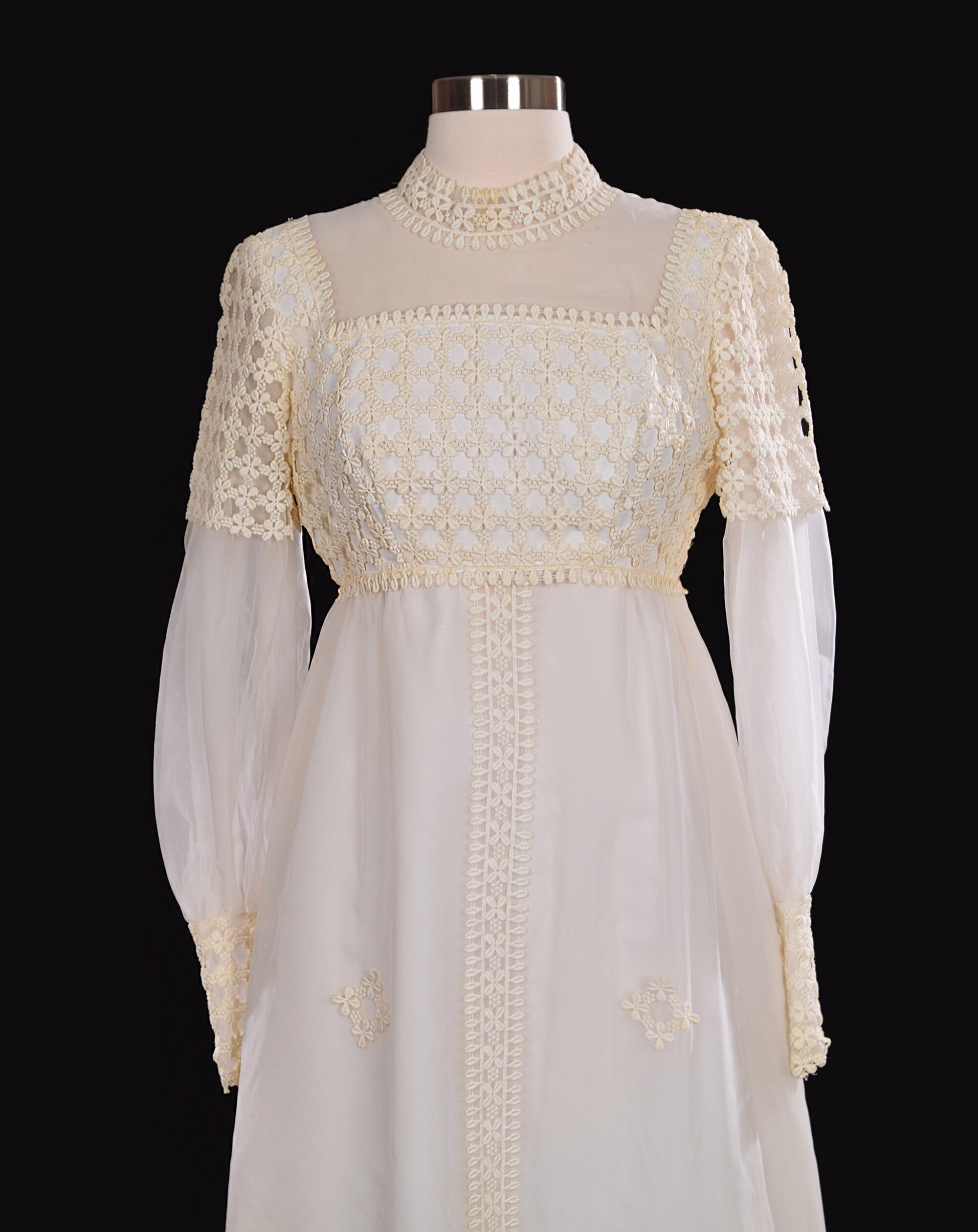 Vintage 1960s Boho Wedding Dress | 60s Empire Waist Bishop