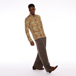 Camisa masculina com estampa de leopardo | Camisa retrô de botões com estampa de leopardo | Camisa de manga comprida estilo anos 70 imagem 3