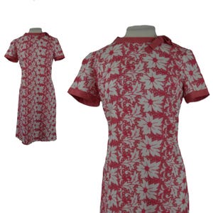 Vintage midi-jurk met bloemen uit de jaren 1950 | Jaren 50 mod-roze schedejurk met oogje | Retro jurk met korte mouwen | Maat: L