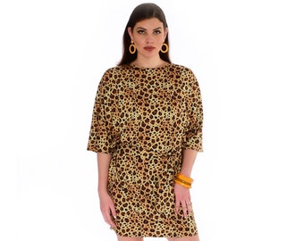 Robe à manches courtes imprimé léopard des années 60 | Robe chemise surdimensionnée à imprimé animal pour femme