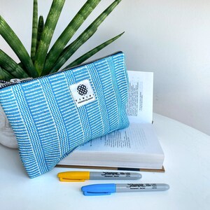 Trousse de maquillage bleu bébé cadeau pour BFF organisateur pochette de maquillage pour voyage c'est un garçon accessoires petit cadeau pour la douche de bébé