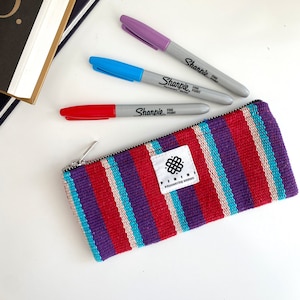 Étui à crayons bohème Organisateur de cadeaux pour l'université Fournitures pour la rentrée scolaire Trousse à maquillage bohème rouge pour le maquillage Cadeaux de Noël sympas Bas de Noël