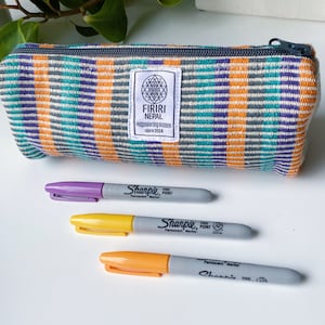 Grande trousse faite main, porte-stylo écologique, grande capacité, cadeau pour garçon, papeterie de la rentrée, autonomiser les femmes, oeuvre caritative au Népal