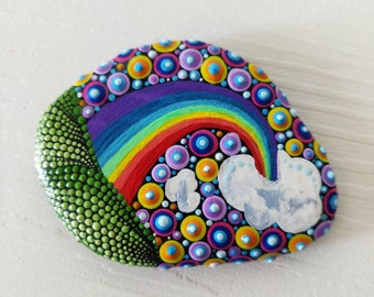 Dot Art Rainbow Painted Stone Fairy Garden Gift  Decoration Painted rock Beachstone, children rainbow