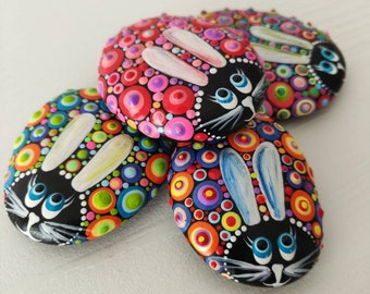 Set of 4 Easter bunnies on a colourful rock, Easter rock bunny decoration, Happy Easter bunny gift, Dotart Easter bunny Ostern Ei Dotilism