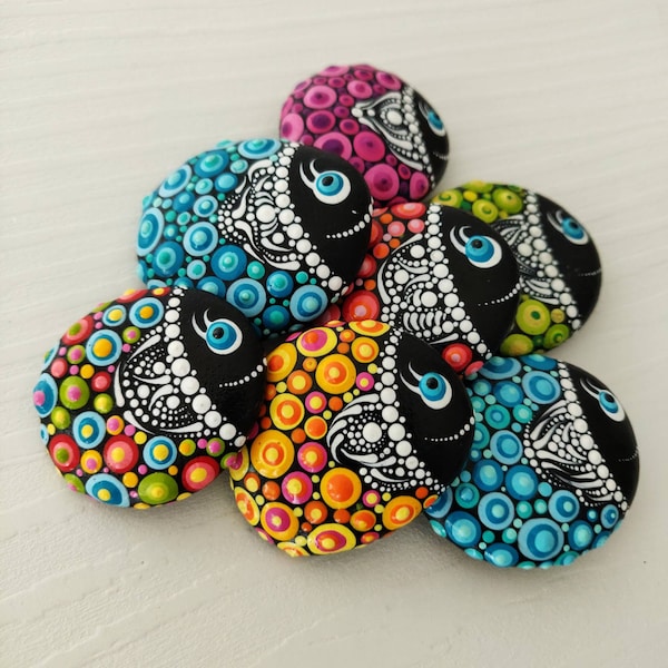 MINI Poissons sur les rochers - SET DE 5 Painted Stone Fairy Garden Gift Decoration Painted rock Beachstone, Lucky charm gifts pour les amis et la famille