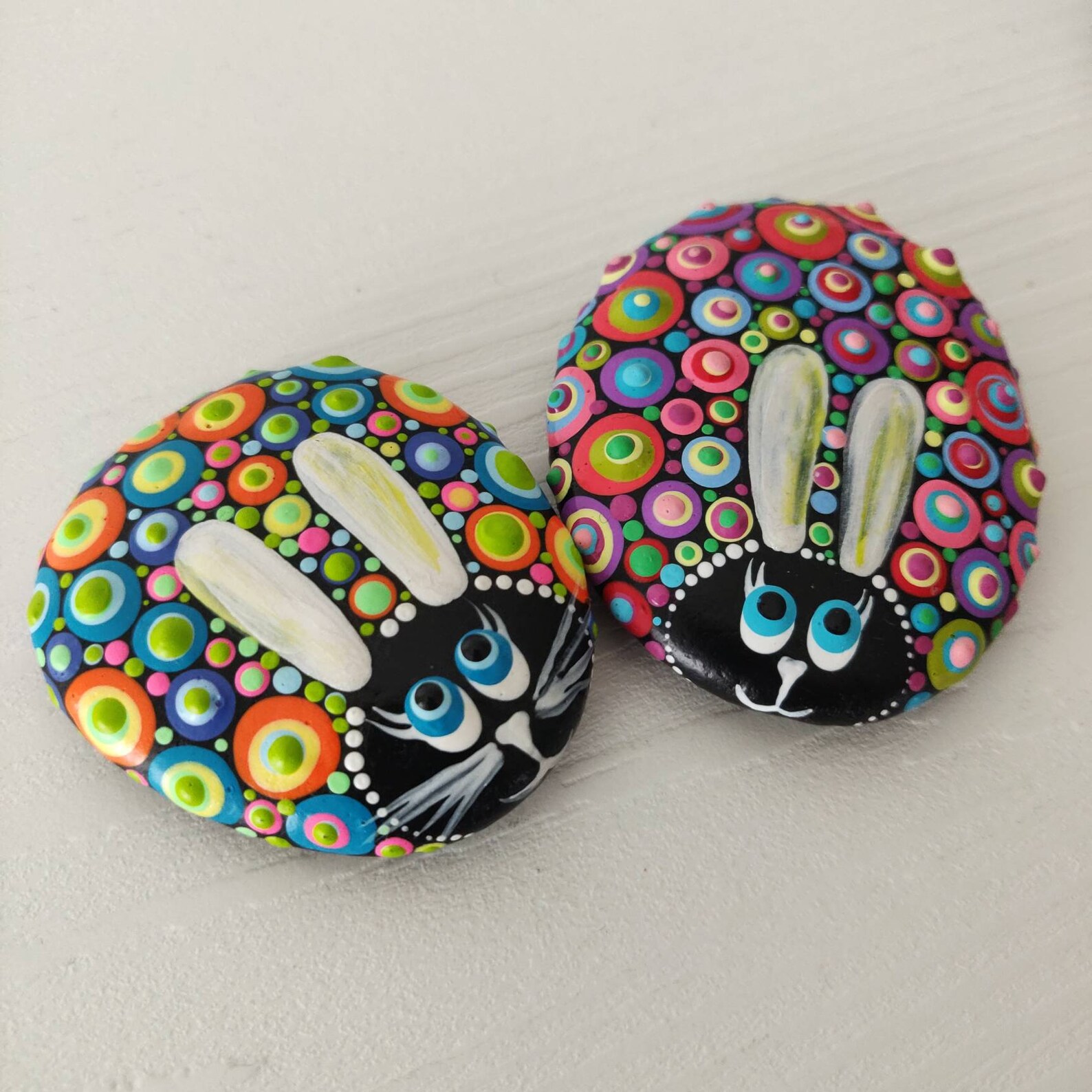 Set of 2 Easter bunnies on a colourful rock Easter rock bunny | Etsy
