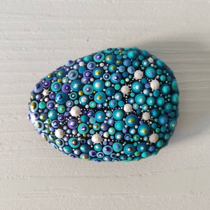 Konstellation Leo Sternzeichen Horoskop gemalt Stein Dekoration gemalt Rock Beachstone, bunte Horoskop Geschenk, Dotart, Dotilismus Kunst