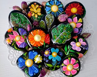 Flower basket, set of 10 flowers and 3 leaves painted on stones, home decor, hand painted rocks with flowers