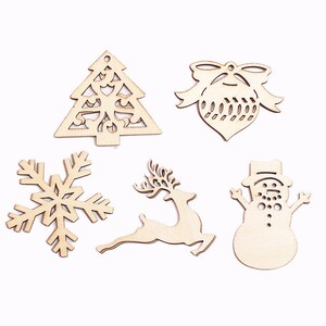 24 Świąteczne kształty mix Drewniana płyta mdf Kształt Ozdoba Karty Tworzenie Scrapbooking