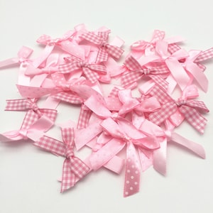 60 x roze mix satijnen strikken Ambachtelijke kaarten maken Versiering Willekeurige mix