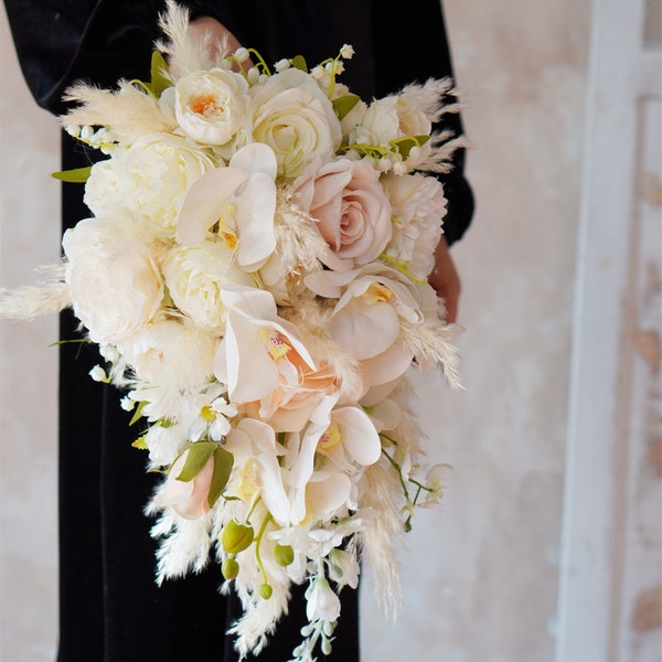 Cascade de soie blanche Rose orchidée verdure bouquet de mariée, bouquet de mariée, fleurs de mariage, fleurs de mariage de demoiselle d'honneur, mariage bohème rustique