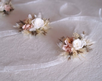 Dried flower corsage pampas grass bunny tail neutral wrist corsage rustic wedding bracelet corsage ladies corsage white rose