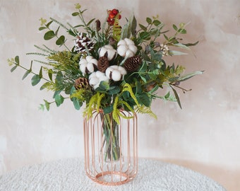 Holiday petite bouquet | Christmas bouquet | Home decor | Vase Filler|  Home  decor| Flower Arrangement ,Small Centerpiece