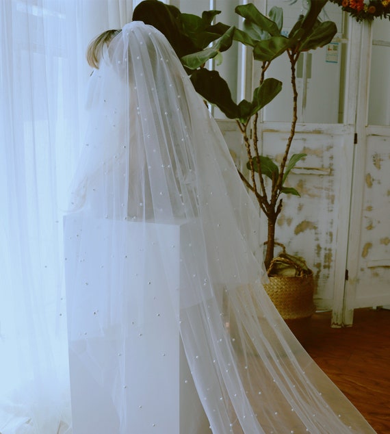 Pearl Bridal Veil, Sweet and Simple Retro Pearl Heartbroken  display picture 1
