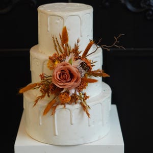 Caramel-colored Rabbit Tail Grass Wedding Cake Topper,Floral Cake Decoration, Cake Topper ,Pampas Cake flowers, Boho Wedding