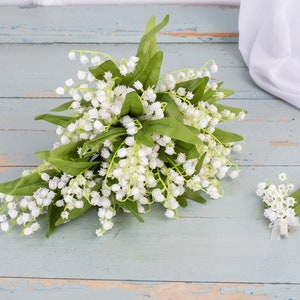 Bouquet de mariée en cascade de soie blanche de muguet, bouquet de mariée, fleurs de mariage, fleurs de mariage de demoiselle d'honneur, mariage bohème rustique image 3