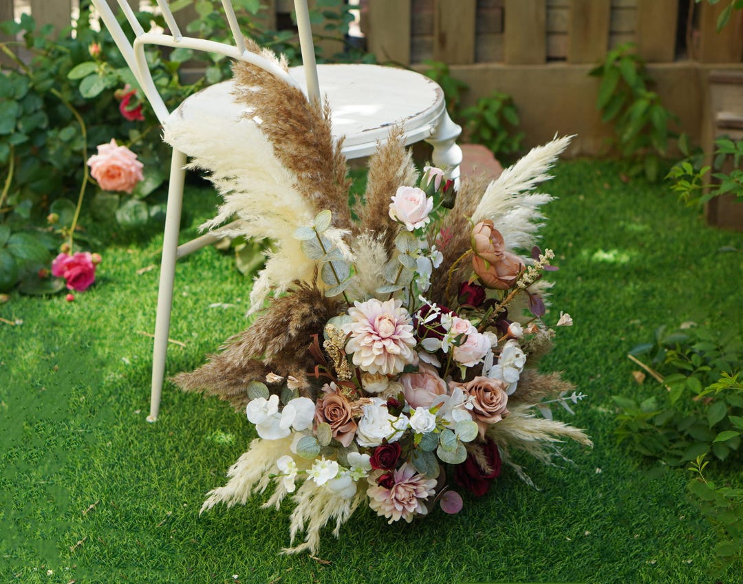 Handmade White Floral Table Centerpiece: Silk Wedding Aisle Decor - Etsy