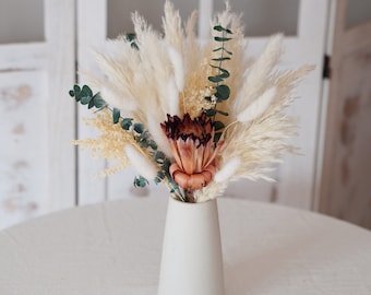 Dried flower bouquet,natural home decor, dried flowers , natural flower decor,Preserved flower,Flower Arrangement，Small Centerpiece