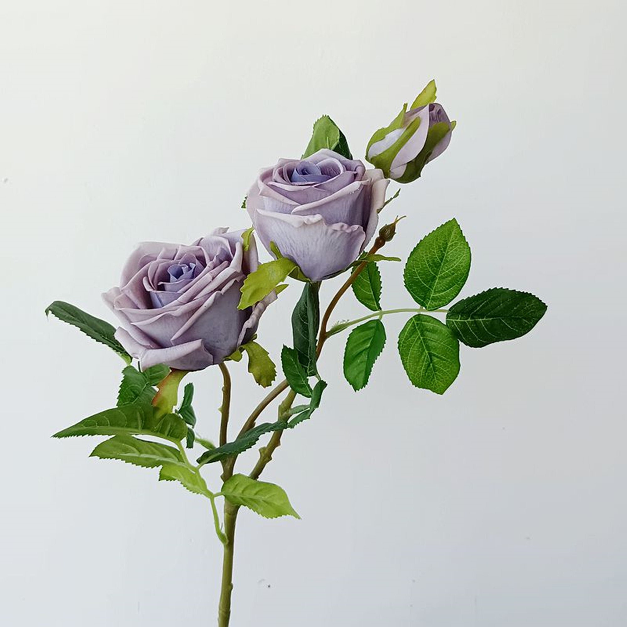 Ultra Realistic Vintage Ombre Lavender Glitter Roses with Dramatic