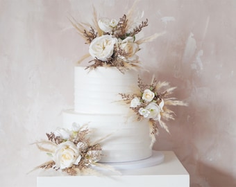 Un ensemble de gâteau de mariage, décoration de gâteau floral blanc, fleurs de topper de gâteau, fleurs de gâteau Pampass, mariage rustique, mariage Boho