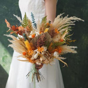 Beige Pampas Bridal Bouquet: Dried Flowers, Rustic Boho Wedding