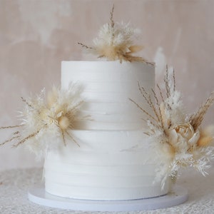 A Set Wedding Cake Topper, Dried flowers Decoration, Cake Topper Flowers, Pampass Cake Flowers, Rustic Wedding, Boho Wedding
