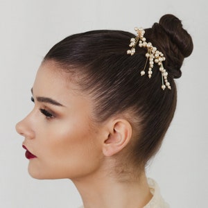 VICKIE | Bridal pearl hair pins • Wedding hair pin • Bobby Pins • Bridal Headpiece • Pearly pins • Bridal piece • Ivory hair clip