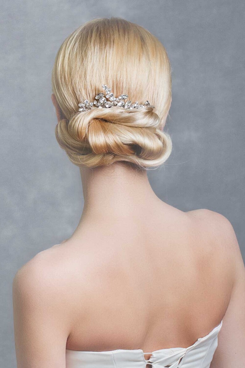 NEELY Crystal bridal hair comb, Bridal Hair Comb, Crystal Comb, Bridal Hair Accessory, Bridal Headpiece, Wedding Hair accessory, Crystals image 2