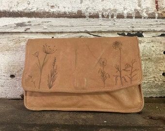 Leather Gift For Artists - Retro Genuine Leather Bag - Leather Pencil Case - Leather Clutch Beige Bag - Leather Art Case - Pockets For Days