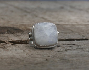 Moonstone Solitaire Ring - Moonstone Ring in Sterling Silver - Polished Moonstone Ring - Silver Rainbow Moonstone Solitaire Ring Witchy Ring