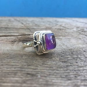 Locket Ring - Poison Ring - Amethyst Poison Ring - Amethyst Ring In Canada - Secret Compartment - February - Silver 925 Sz 5.5 - Witchy ring