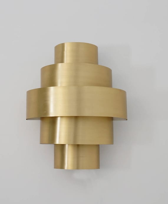 Modern Kelly Wall Sconce Handcrafted Wall Lamp Gold Wall Light Brass Sculpture Modern Kelly Wall Sconce Handcrafted Wall Lamp Gold Wall Light Brass Sculpture