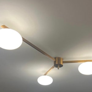 Lampadario da soffitto in ottone italiano stile vintage Lelli della metà del secolo Lampada da incasso Lampada a sospensione Lampada da soffitto bassa Sala da pranzo Ingresso Camera da letto 3 luci immagine 7