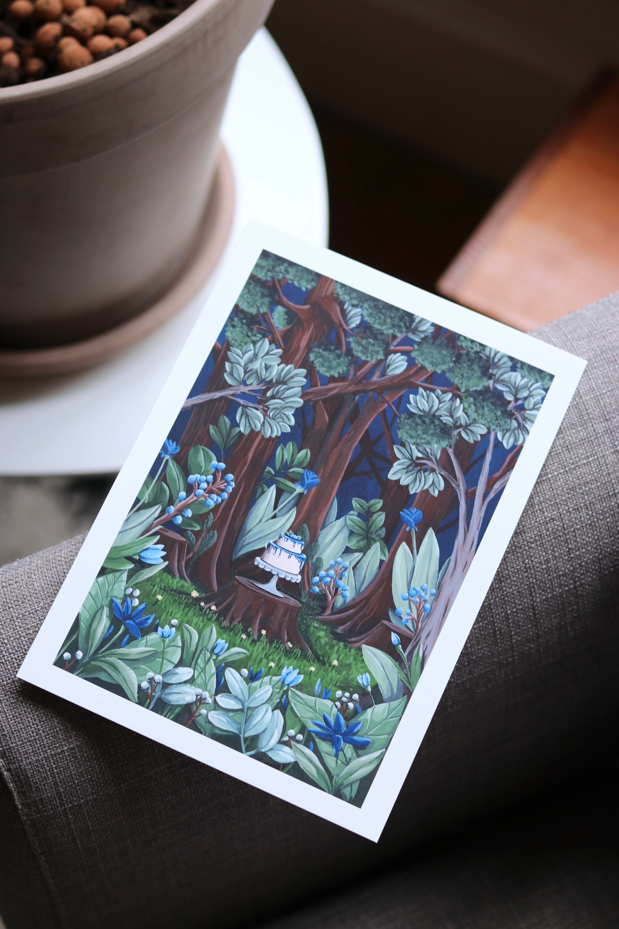 La Foret Des Gobelins . Illustration Foret Nature Végétation Feuille Fleur Gâteau Gourmandise Conte 