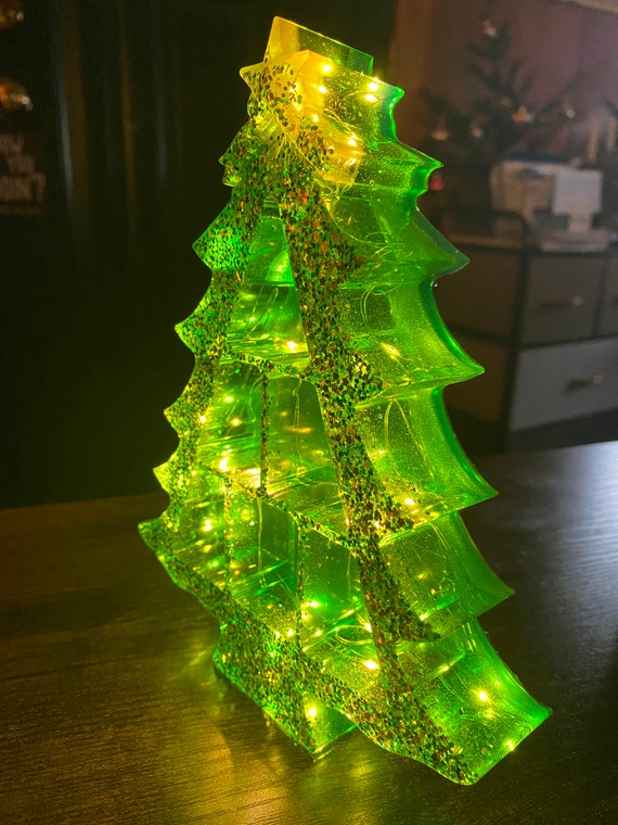 Holographic Pet Christmas Tree with LED Xmas Craft for Home and Table  Decoration - China Tree and Christmas price