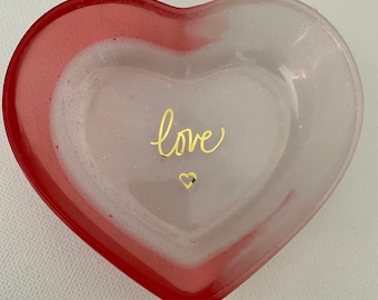 Benutzerdefinierte Herz Schmuckstück Teller, Ringhalter, Valentinstag Geschenke, Geschenk für Frau, Schreibtischdekor, Verlobung Geschenk